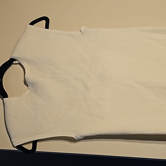 Future Collective  Jenee Naylor sweater top - Picture 2 of 4